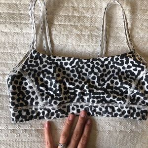 EUC- Lululemon Straight Up Sports Bra